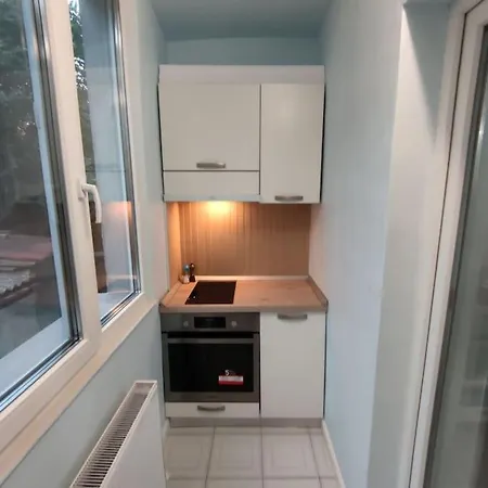 Relax Downtown 康斯坦察